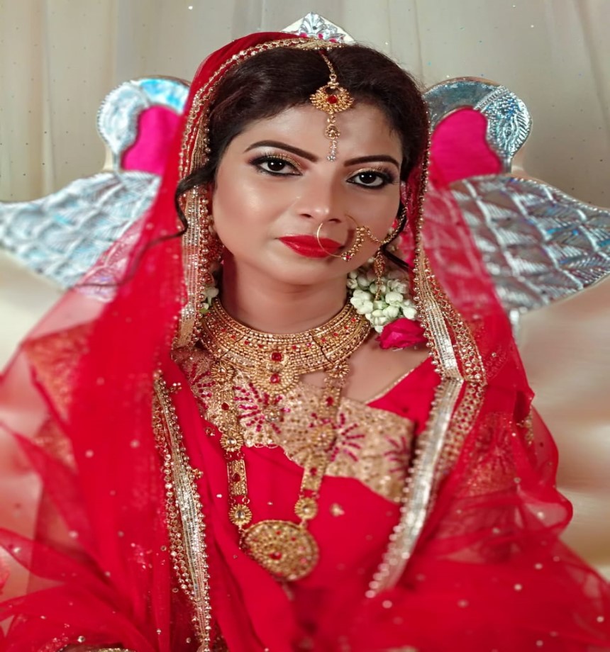 Make up Artist tripti